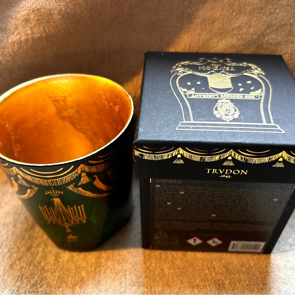 Trudon empty Angelo green and gold luxury candle vessel. - Picture 3 of 12
